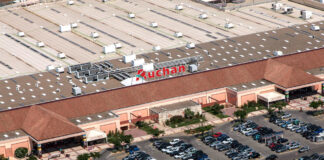 Assalto al centro commerciale Auchan