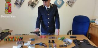 Fabbricazione e commercio abusivi di armi, arrestato 29enne