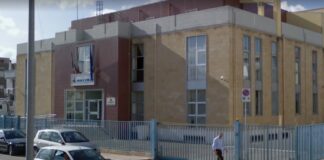 Rapinarono un negozio in centro a Corato: arrestati padre e figlio