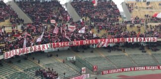 La Figc consegna il titolo del Bari Calcio al sindaco Decaro