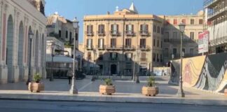 Coronavirus, Decaro a Bari propone la “Pasquetta dal balcone”