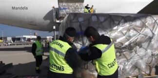Coronavirus, polemiche sulle tute provenienti dalla Cina: sono sicure