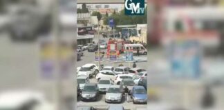 Tragedia in via Crispi: tettoia in lamiera cade al suolo, muore una donna