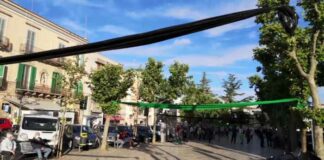 Bitonto promosso in C, i tifosi festeggiano in piazza: interviene la polizia