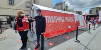 Covid: inaugurata in stazione a Bari la tenda per test rapidi gratuiti