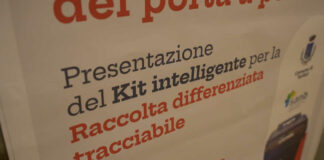 Servizio rifiuti, è l’inizio di una nuova era a Terlizzi: presentato il nuovo “kit intelligente” per la raccolta differenziata tracciabile