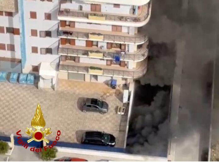 incendio via peucetia ruvo di puglia