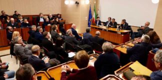 Sanità, prima riunione con direttori ASL e di pronto soccorso: «Puntare su Case di comunità per alleggerire accessi»