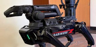 Il Comando Provinciale dei Carabinieri presenta “Saetta”: il nuovo cane robot