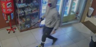Rapina in un bar di via Repubblica a Bitonto nella notte: ladri in fuga