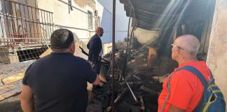 Incendio nella parrocchia di San Girolamo, il sindaco incontra il parroco