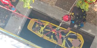 Precipita nell’intercapedine, operaio salvato dopo un volo di 5 metri