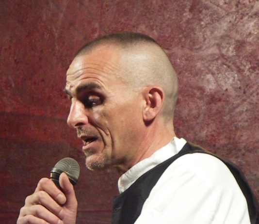 Giovanni Lindo Ferretti al TeatroTeam di Bari il 7 marzo 2027 con «Percuotendo»