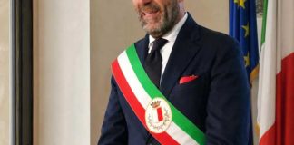 Guerriglia urbana sventata a Bari, il sindaco Leccese: «Serve un impegno educativo e sociale»